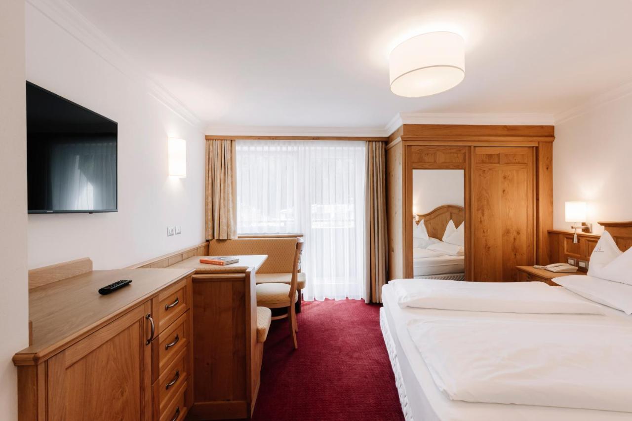 Hotel Ingram Selva di Val Gardena Esterno foto